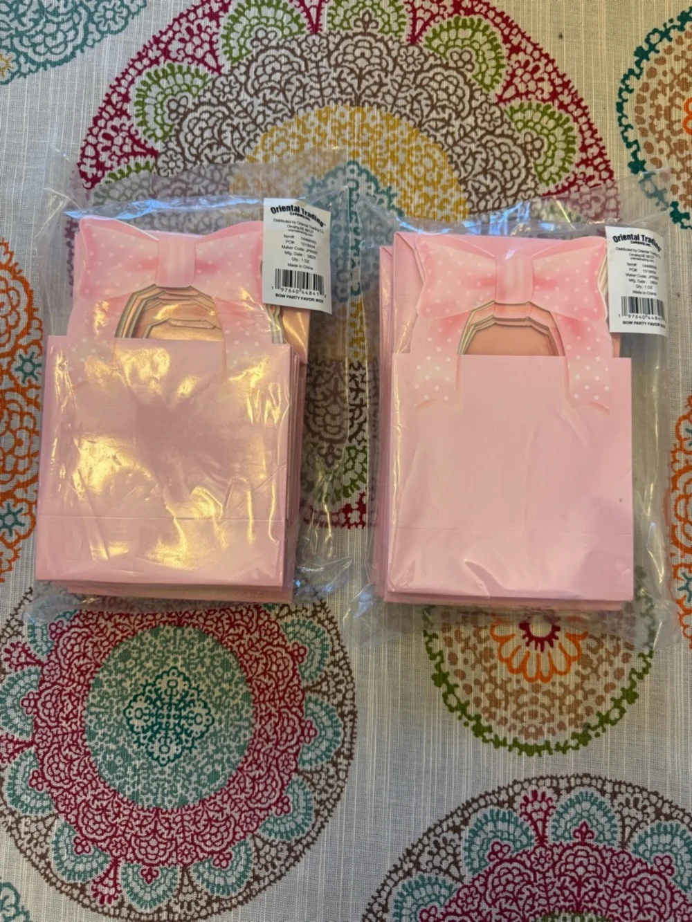 NWT Pink Bow Cardstock Party Favor Boxes - 24 of them